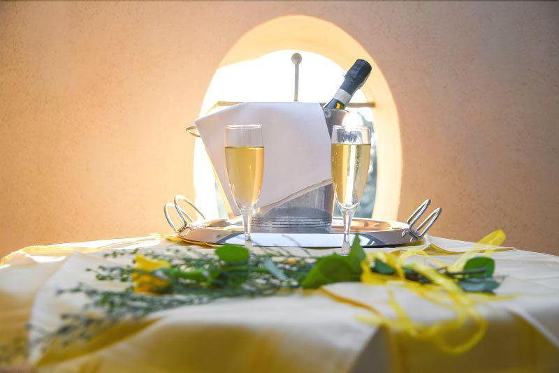 קסטנייטו קרדוצ'י Carlo'S Hotel מראה חיצוני תמונה